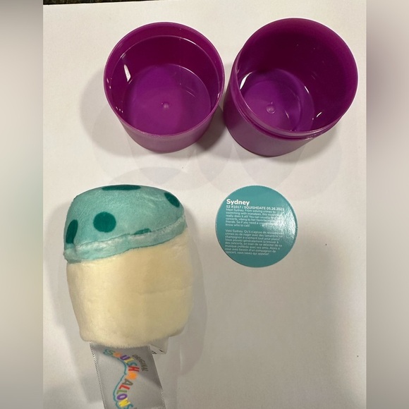 Nwt 🍄Sydney Micromallow Squishmallow - Picture 3 of 3